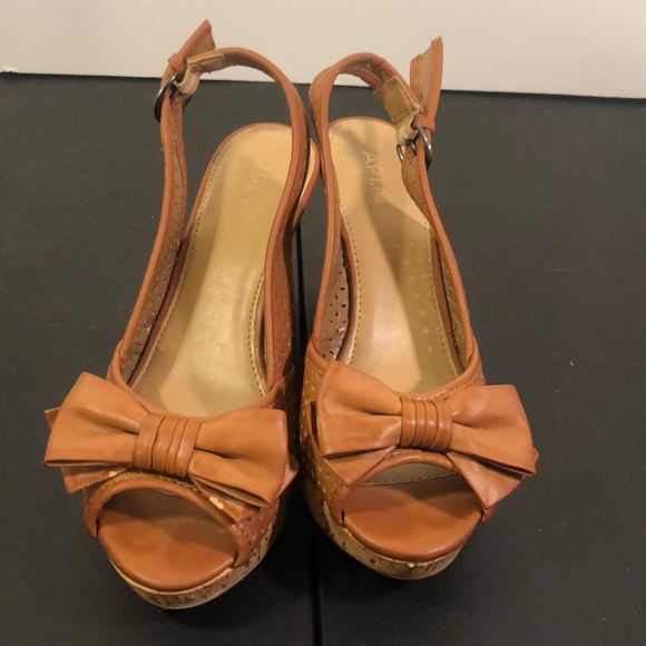 Wedges - Picture 1 of 3